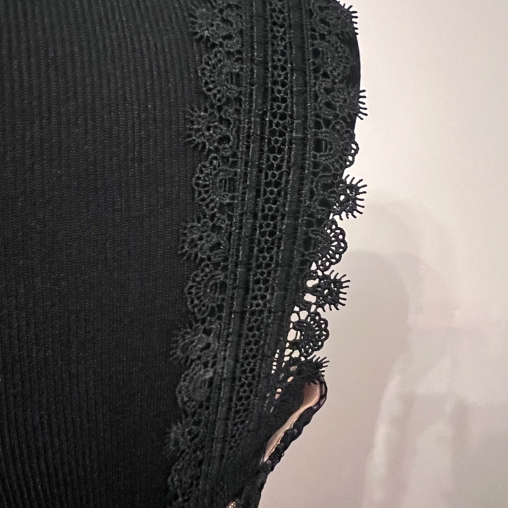 Glamorous Lace Dress (NWT) - Picture 8 of 11